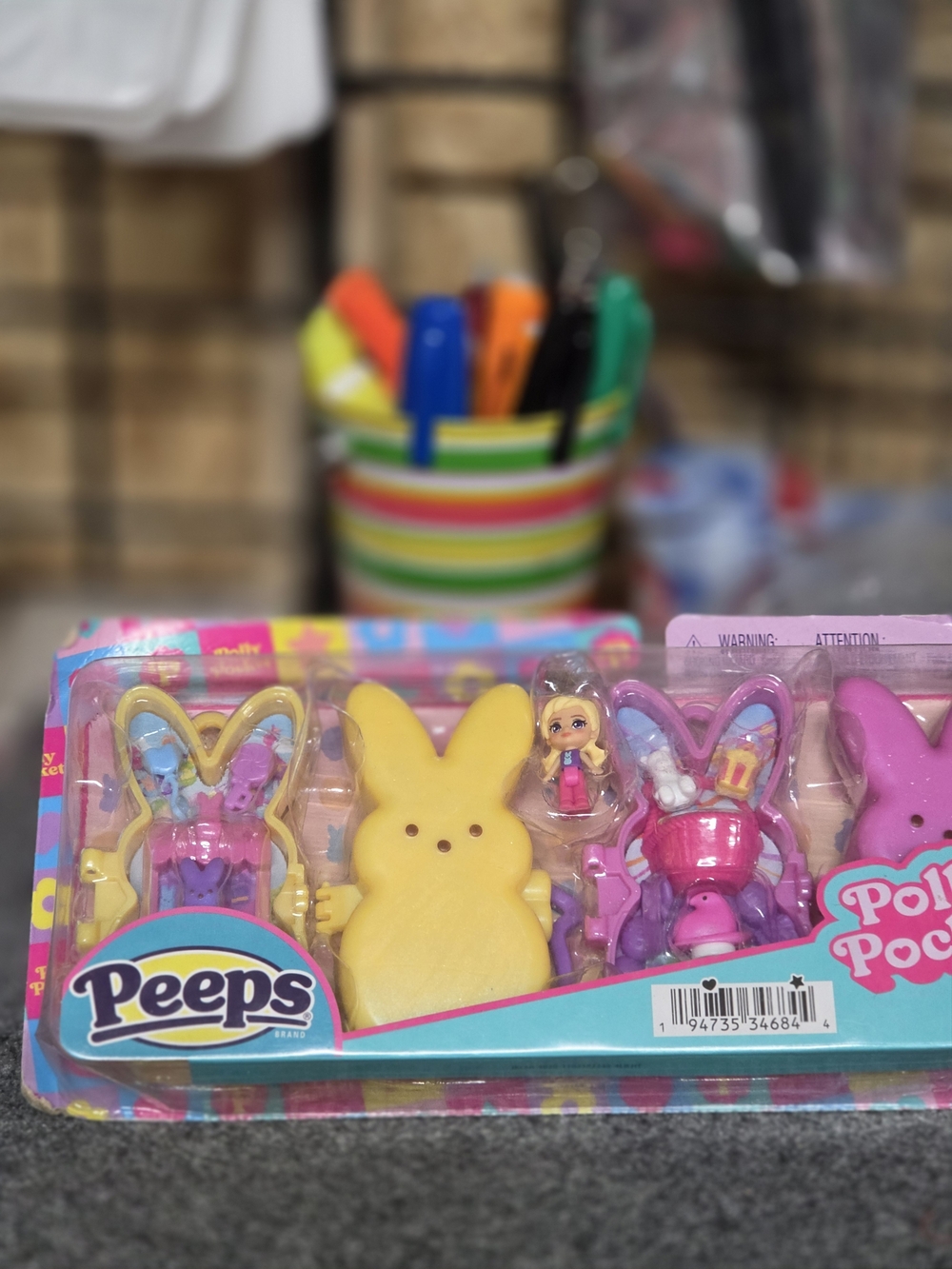AT-1 Peeps Small Pets Playset — Yellow & Pink Mini Figures and Accessories